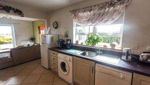 Causeway Coast Country Cottage, Pet-friendly - Foto 4, dishwasher, pet friendly, minibar