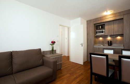 Séjours & Affaires Reims Clairmarais - Foto 28