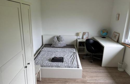 Großes ruhiges Haus 125 qm bei Hamburg - Familien, Gruppen & Business, 100 MBit Glasfaser-WLAN, Kamin, Garten 760qm - Foto 15