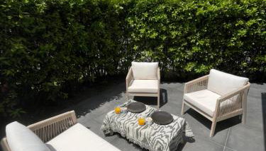 Magnifique 2 pièces design, moderne, calme, proche plage, résidence avec piscine, tennis, wifi et place de parking privée - Foto 2