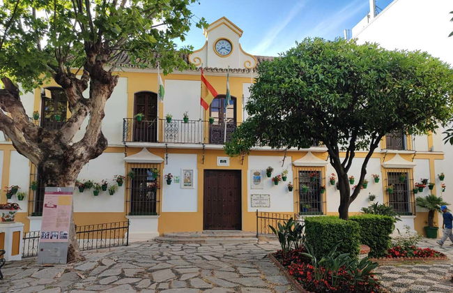 Estepona Guided Tour - Photo 2