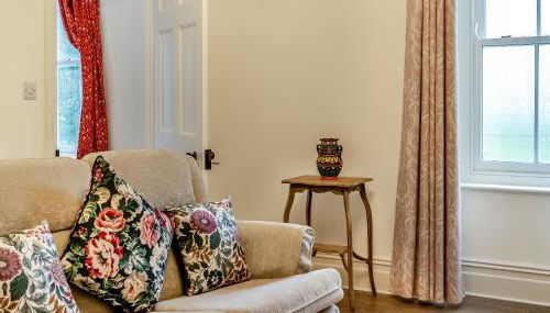 Brynog Mansion Apartment - Photo 5