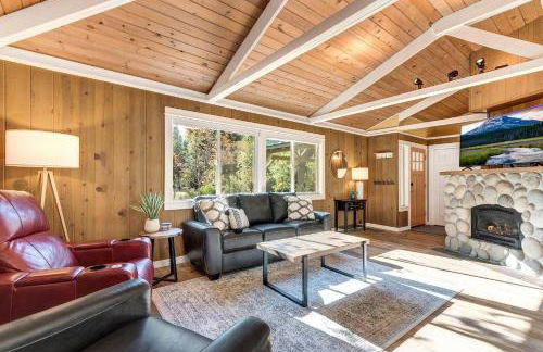 Walk to Everything! Hot tub, SHARC passes - Foto 10