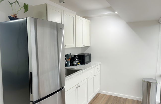 Renovated Modern & Minimalist Century City Studio Condo by RedAwning - Foto 4