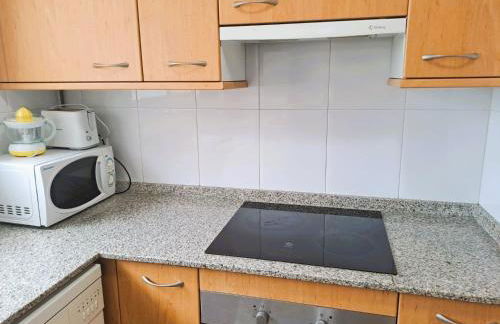 ENJOY in Beautiful flat in front of the sea and beach - Photo 4