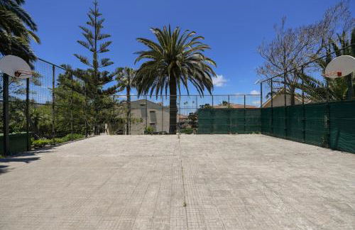 House with cozy garden BBQ and free parking - Foto 79