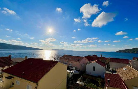 Newly Refurbished Komiza Haven - Photo 23