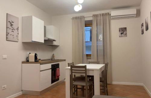 Fronte lago nel centro storico “La Casa del Lago” - Foto 8