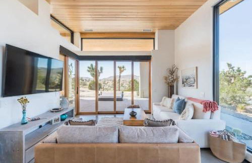 Skyline Ridge- Modern Residence w Sprawling Views - Foto 22