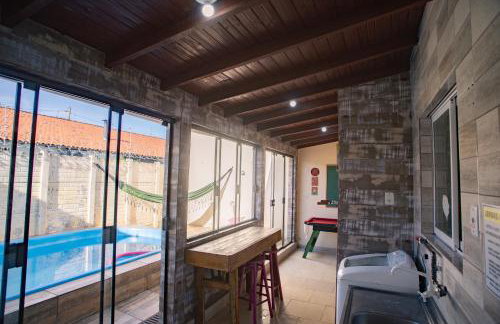 Casa 3 min Shopping Pelotas- Com 1 Suíte, 2 Quartos Climatizados, Piscina e Estacionamento 2 carros - Foto 72