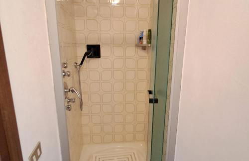 Il cortile dei cipressi - Caravate large apartment - Foto 9