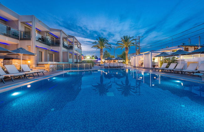 Dionysos Hotel & Suites - Foto 1