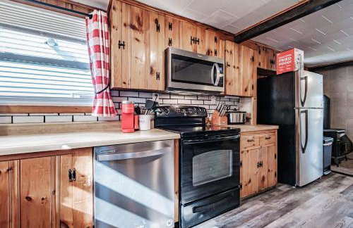 Camp S'Mores Lakefront Hot Tub Dogs stayFREE - Foto 13