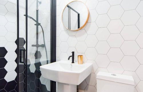 The Plywood Flat, Modern Style In A Traditional Tenement - Foto 11