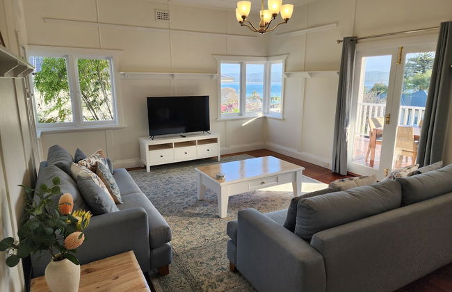 Bay Vista Cottage by the BnB Collection - Photo 14