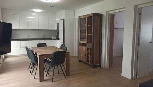 Casa cerca de la playa con patio y garaje privado - Foto 3