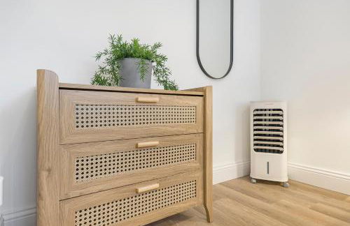 Central Gravesend 1BR Kitchen WiFi Sleeps 2 - Foto 13