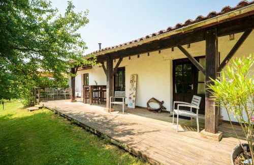 Lou Tapata - Photo 2