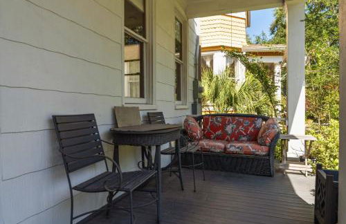 Historic 1897 Bill Murray House, DT Charm, Game Room and Parking - Foto 38