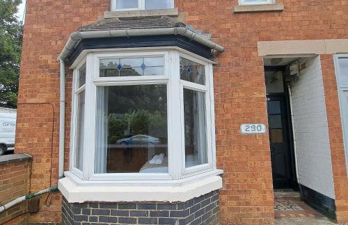 Huge 4 bed in the heart of Kettering - Foto 2