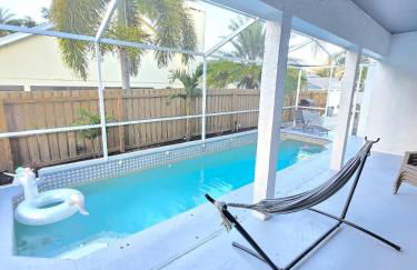 Pool house Best location in Wesley Chapel - Photo 70