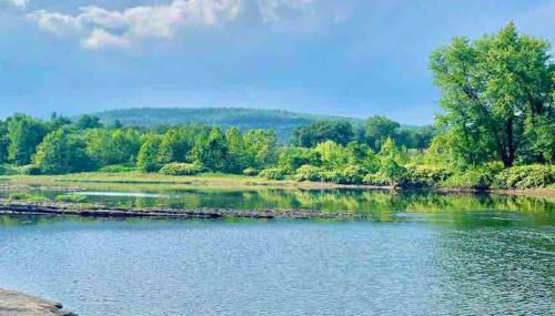 Scenic Views & River Access, Cozy River Home - Foto 2