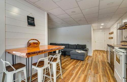 Great for Gatherings! Lakefront Ticonderoga Villa - Foto 38