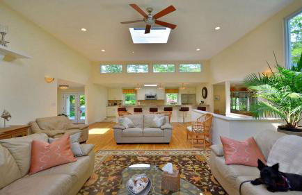 Incredible Villa Rental with a Hot Tub, a Swimming Pool, and Tennis Courts in the Hamptons, New York - Foto 2