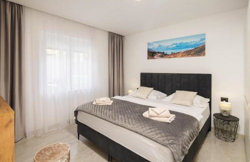 Luxury Apartment Lorena - Private Heated Pool - - Photo 28