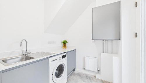 Beachside Retreat by Signature Stays - Modern Coastal Home - Foto 2