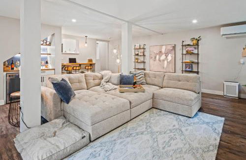 Modern Gem on 15 Acres, 5 Mi to Old Orchard Beach! - Foto 12