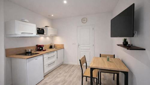 Tiny House Marie - Photo 4, stove