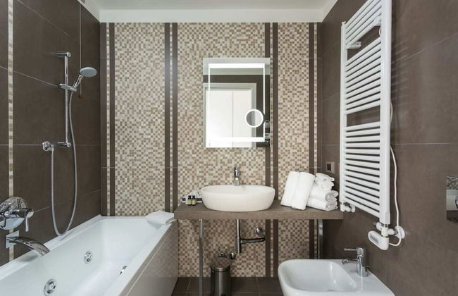 Embassy Aparthotel - Foto 25