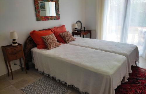 Villa les hirondelles avec piscine chauffée - Foto 15