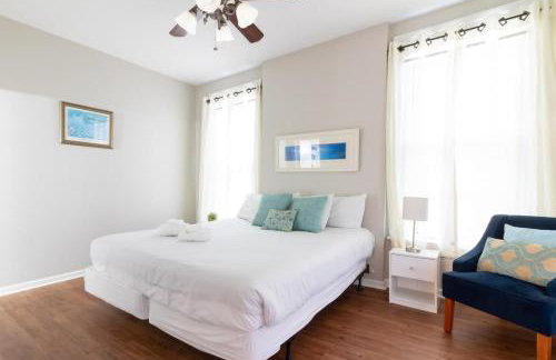 Wrap-Around Porch Uptown Stay-Pets Welcome! - Foto 37