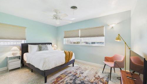 Pet-Friendly 3BR Coastal Retreat Walk to Beach - Foto 5