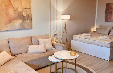 Penthouse studio apartment with terrace near Audi - Photo 2