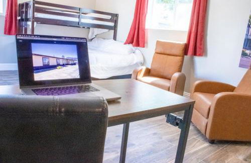 Lux Private Home - Pool, Billiards, 8 Smart TVs, Board Games, Cotton Bedding - The Stone Sanctuary at McCullough Hills Trailhead - Foto 67