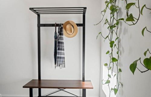 The Rooftop - Columbia City Retreat - Free Parking & EV Point - Foto 3