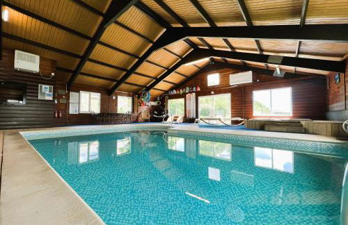 Hop Loft-Barn Conversion, with access to Pool & Hot Tub-at Fox Valley Cottages - Foto 10