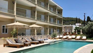 Helen Hotel - Foto 1