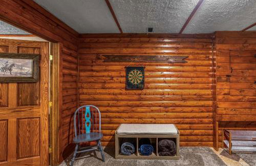 Luxury Lakeside Mountain Escape with Wraparound Deck Near Terra Alta, West Virginia - Foto 48