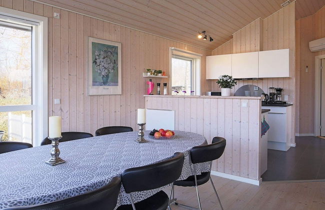 6 Person Holiday Home in Skibby - Foto 8