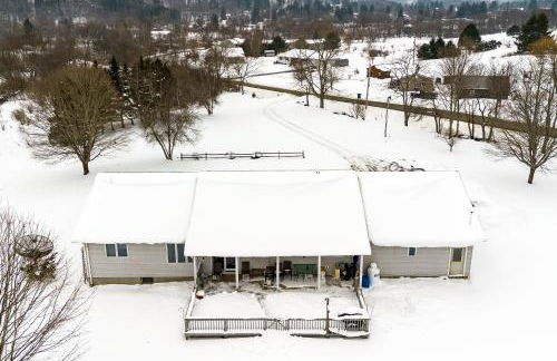 Home with Large Yard 8 Mi to Holiday Valley Resort - Foto 27