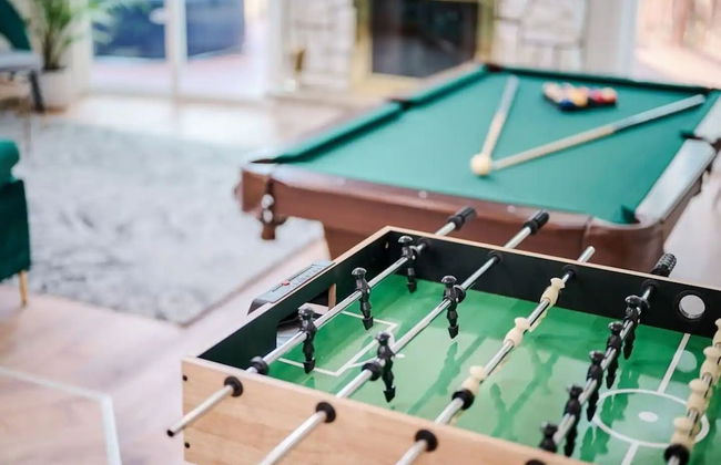 Luxury Family Escape Hottub/sauna/billiard/pool 4 Bedroom Home by RedAwning - Foto 22