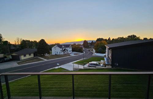 Gathering Place Hot Tub Game rooms - Photo 17