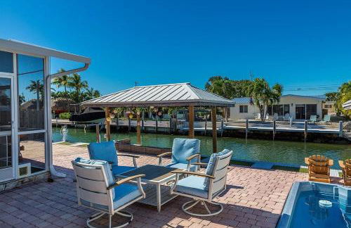 Paradise Cove - Waterfront Private Pool Home, 2 Mins to Open Gulf, 60' Dock - Foto 36