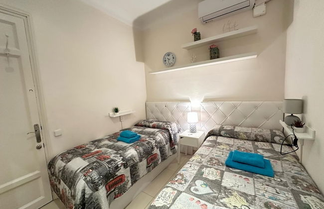 Rooms Gran Via - Photo 21