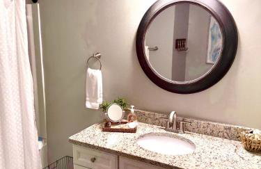 Boutique Coastal Retreat - Foto 13