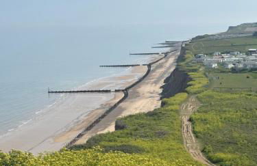 Spectacular sea view, walk to beach, pubs & cafes - Foto 31